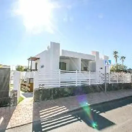 New Miami Playa 酒店 *